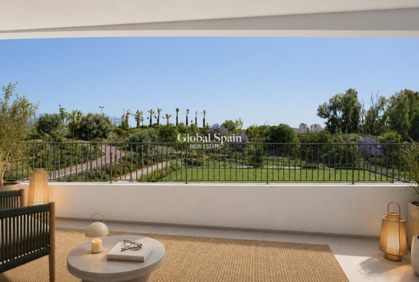 New Build - APARTMENT -
FUENGIROLA - Parque de la Loma