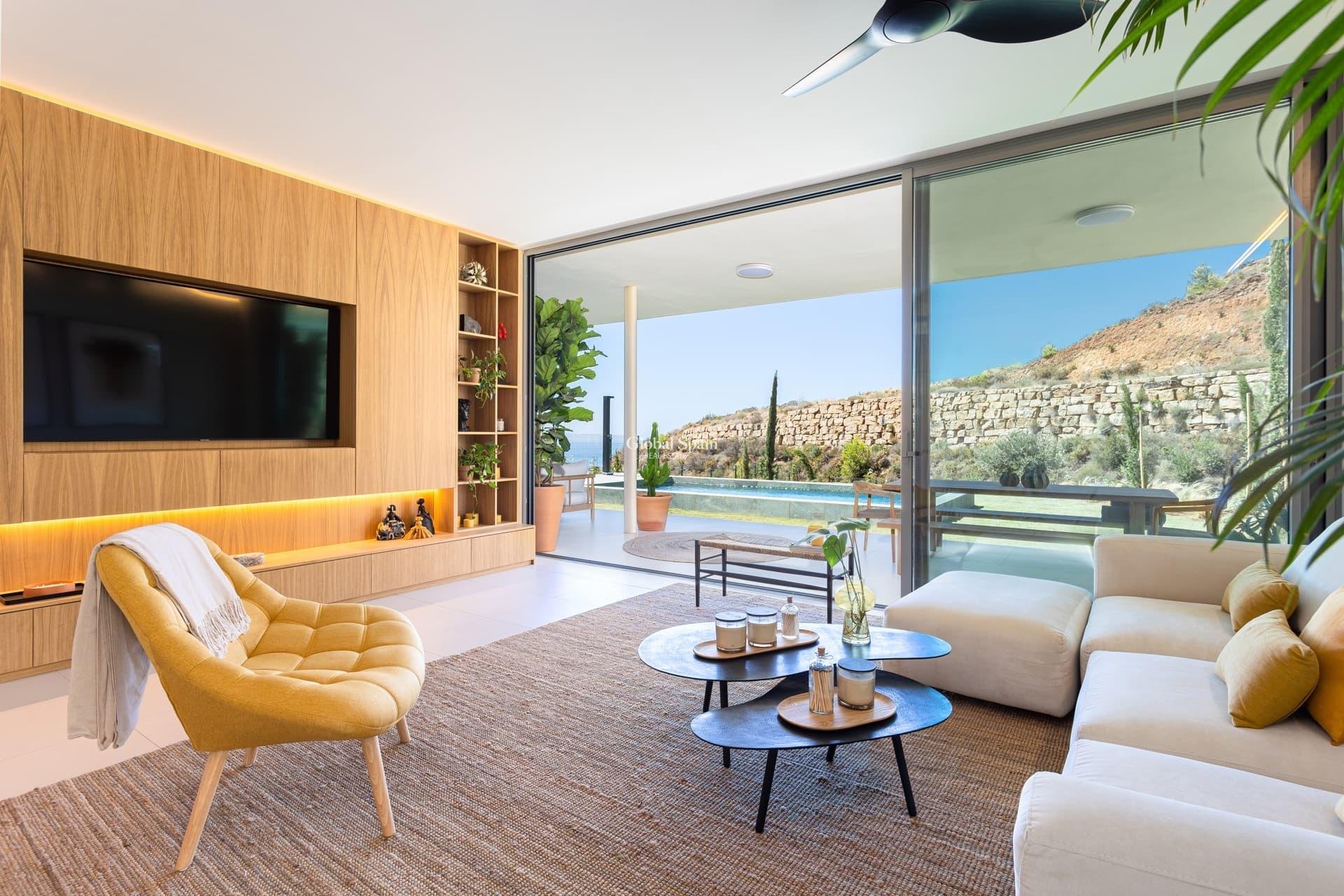 New Build - APARTMENT -
FUENGIROLA - Urb. Buenavista