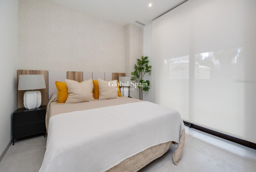 New Build - APARTMENT -
GUARDAMAR DEL SEGURA - Avda del Puerto