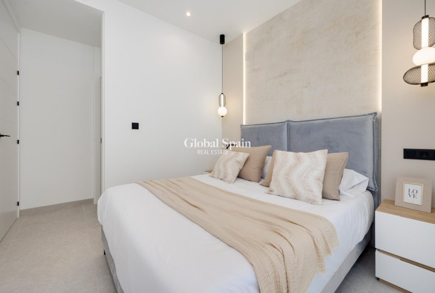 New Build - APARTMENT -
GUARDAMAR DEL SEGURA - Avda del Puerto