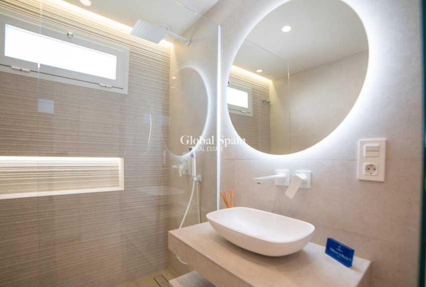 New Build - APARTMENT -
GUARDAMAR DEL SEGURA - EL RASO