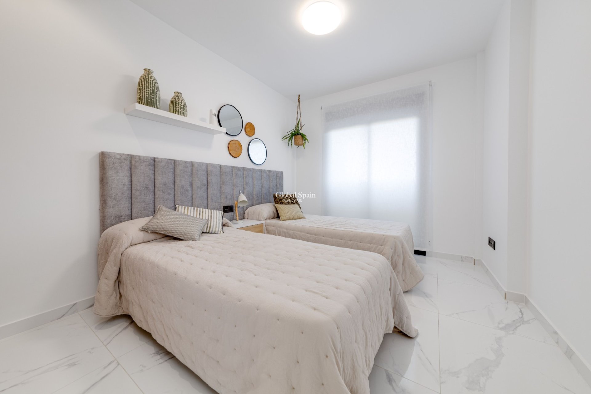 New Build - APARTMENT -
GUARDAMAR DEL SEGURA - EL RASO