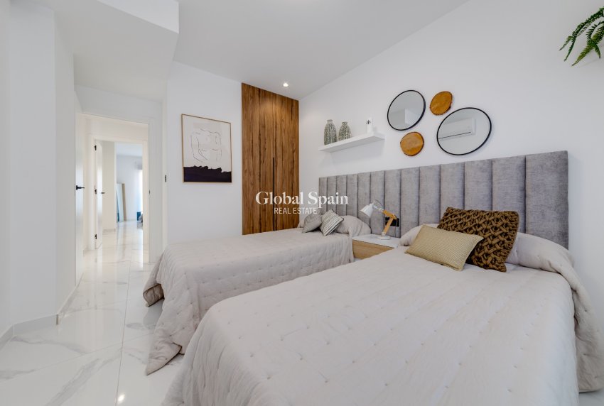 New Build - APARTMENT -
GUARDAMAR DEL SEGURA - EL RASO