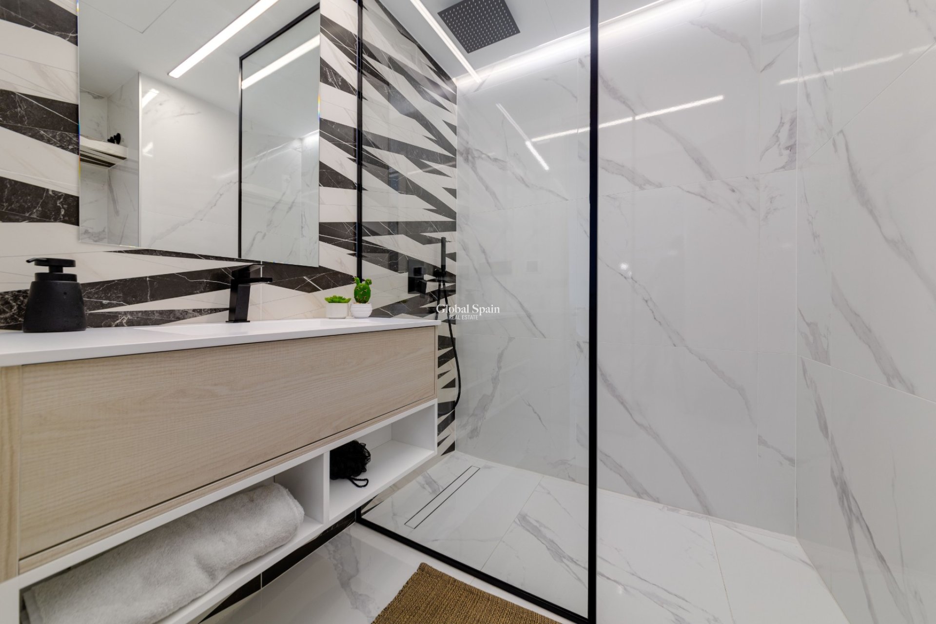 New Build - APARTMENT -
GUARDAMAR DEL SEGURA - EL RASO