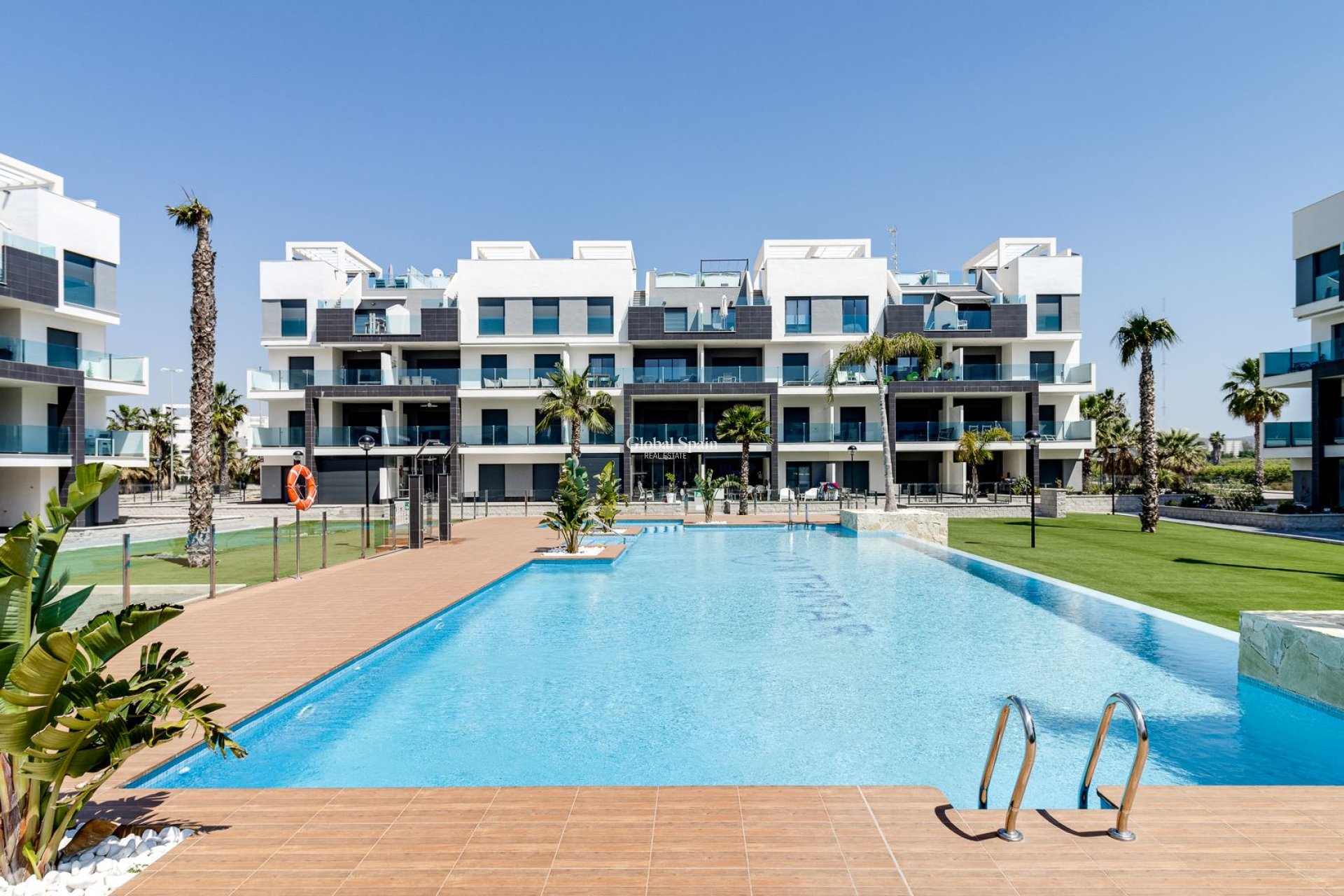 New Build - APARTMENT -
GUARDAMAR DEL SEGURA - EL RASO
