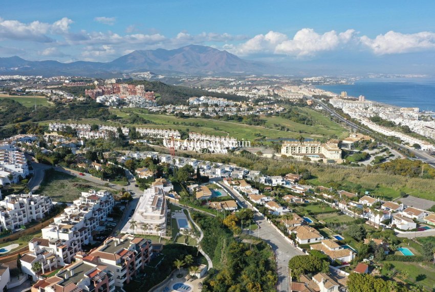 New Build - APARTMENT -
MANILVA - La Duquesa