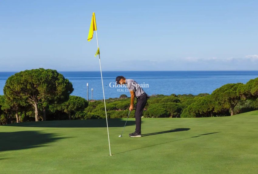 New Build - APARTMENT -
MARBELLA - Cabopino Golf