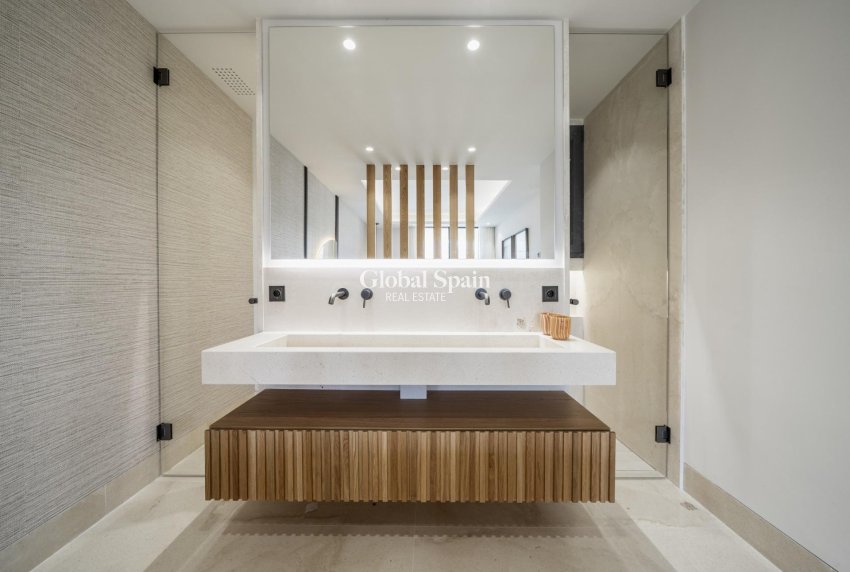 New Build - APARTMENT -
MARBELLA - Nueva Andalucia