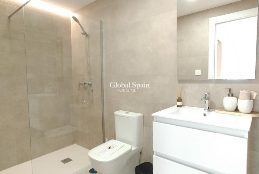 New Build - APARTMENT -
MONFORTE DEL CID - Alenda Golf