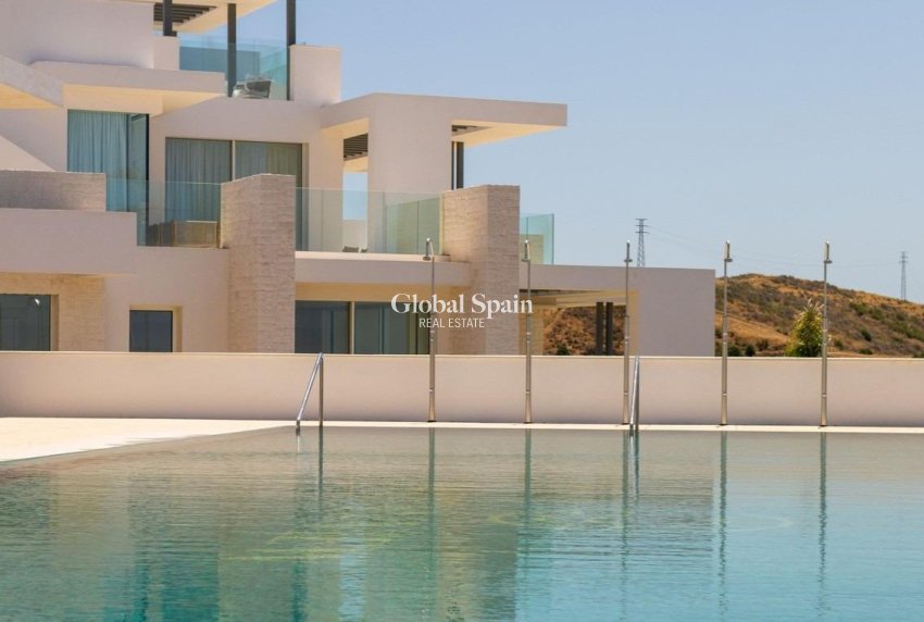 New Build - APARTMENT -
OJÉN - El Soto De Marbella
