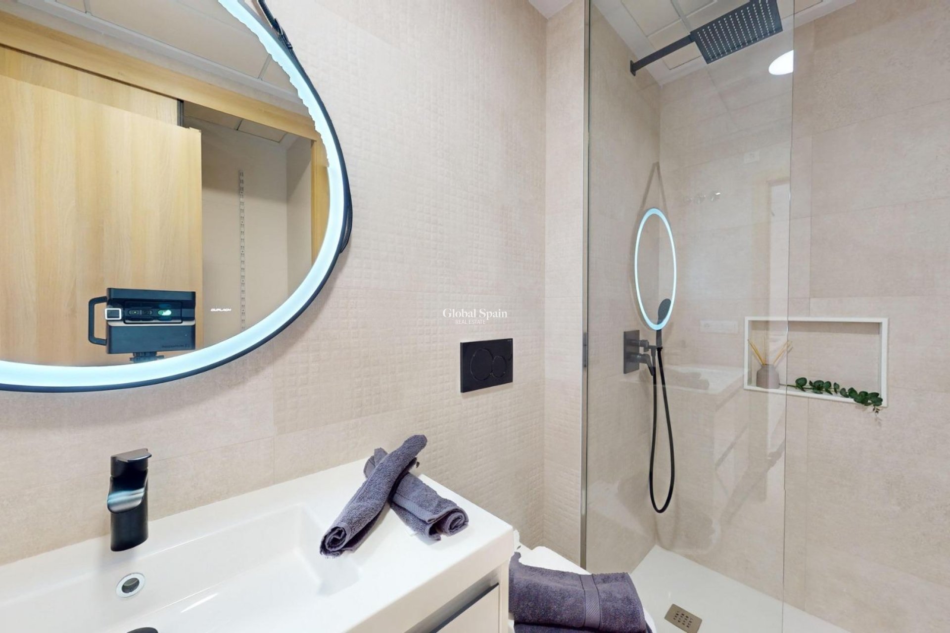 New Build - APARTMENT -
PILAR DE LA HORADADA - Lo Monte
