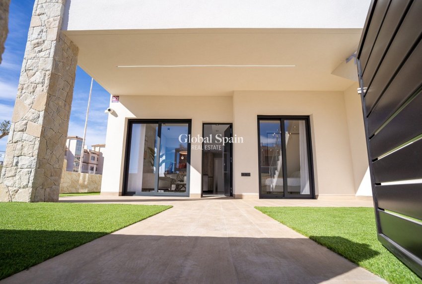 New Build - APARTMENT -
PILAR DE LA HORADADA - Pilar de la Horadada