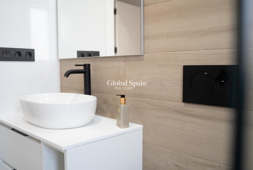 New Build - APARTMENT -
PILAR DE LA HORADADA - pueblo