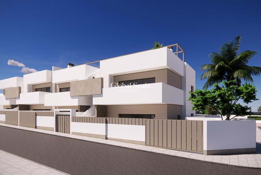 New Build - APARTMENT -
PILAR DE LA HORADADA - pueblo