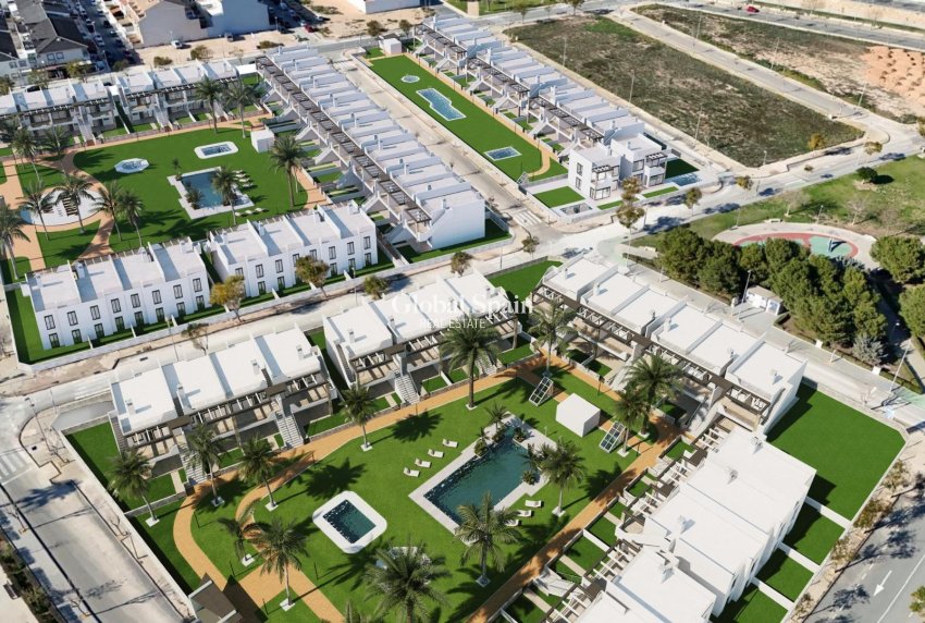 New Build - APARTMENT -
PILAR DE LA HORADADA - pueblo