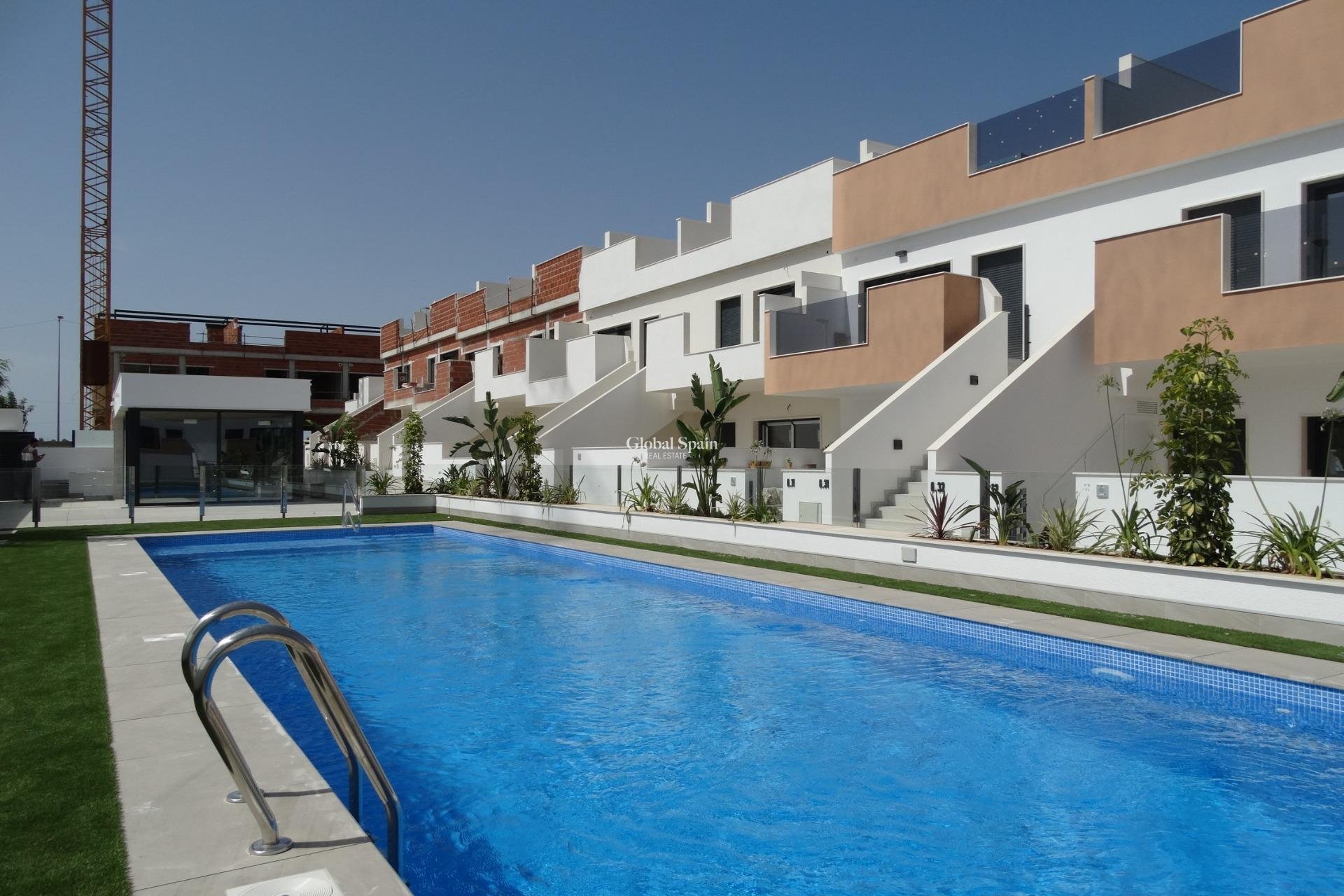 New Build - APARTMENT -
PILAR DE LA HORADADA - pueblo