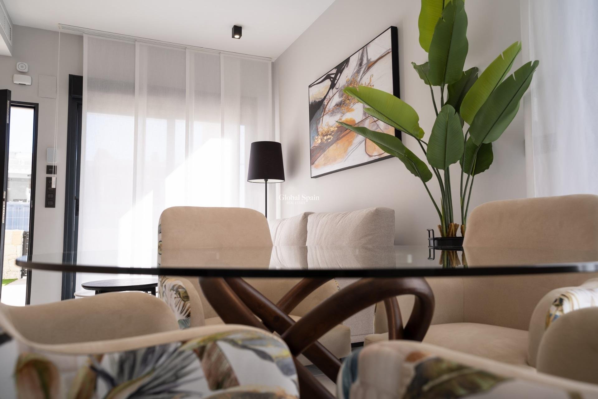 New Build - APARTMENT -
PILAR DE LA HORADADA - pueblo