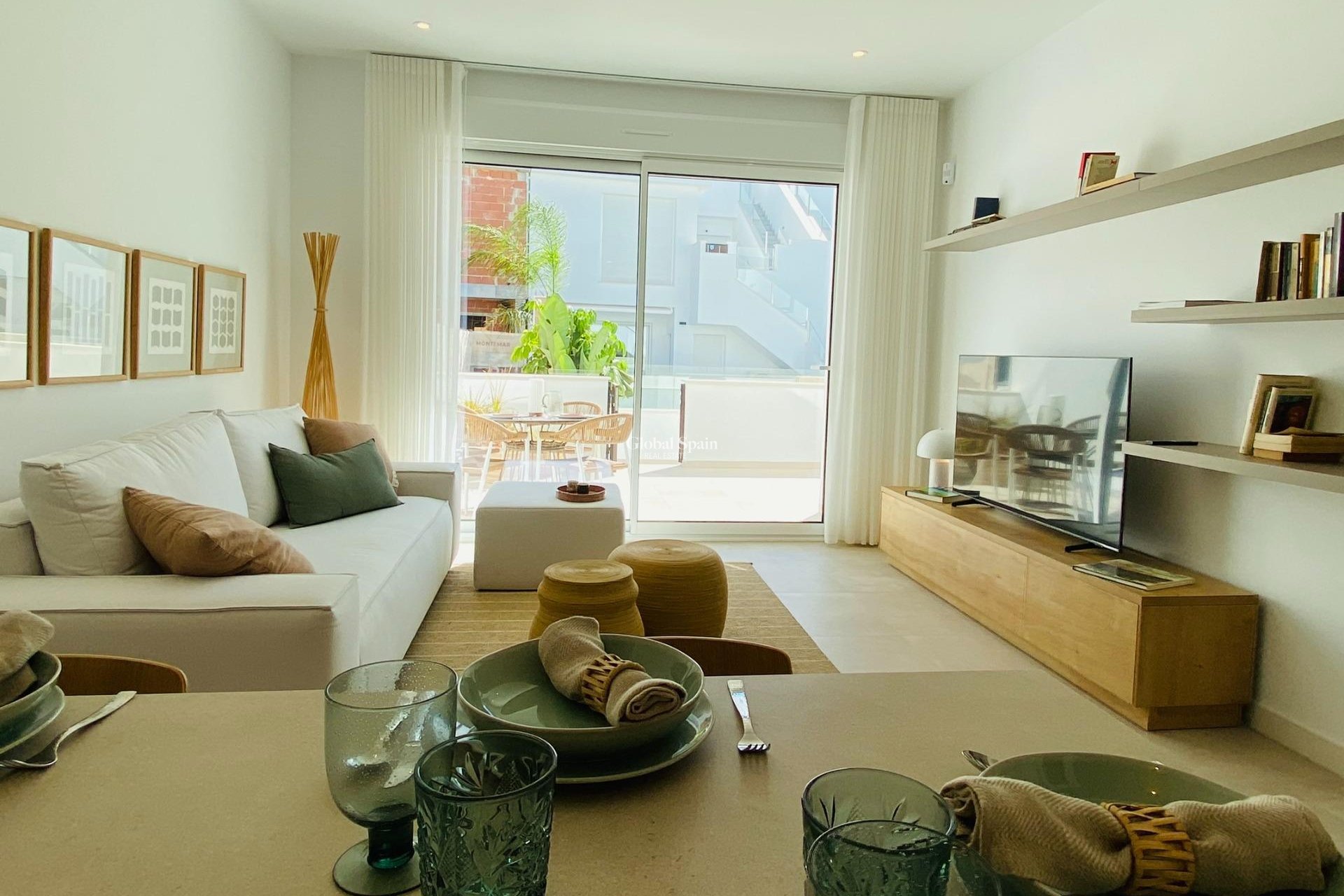 New Build - APARTMENT -
PILAR DE LA HORADADA - pueblo