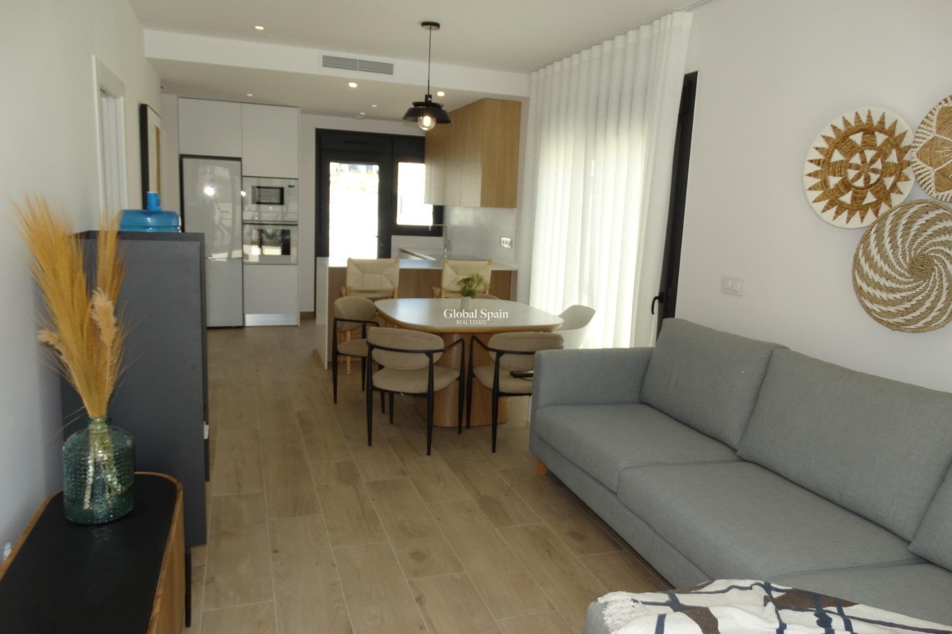 New Build - APARTMENT -
PILAR DE LA HORADADA - pueblo