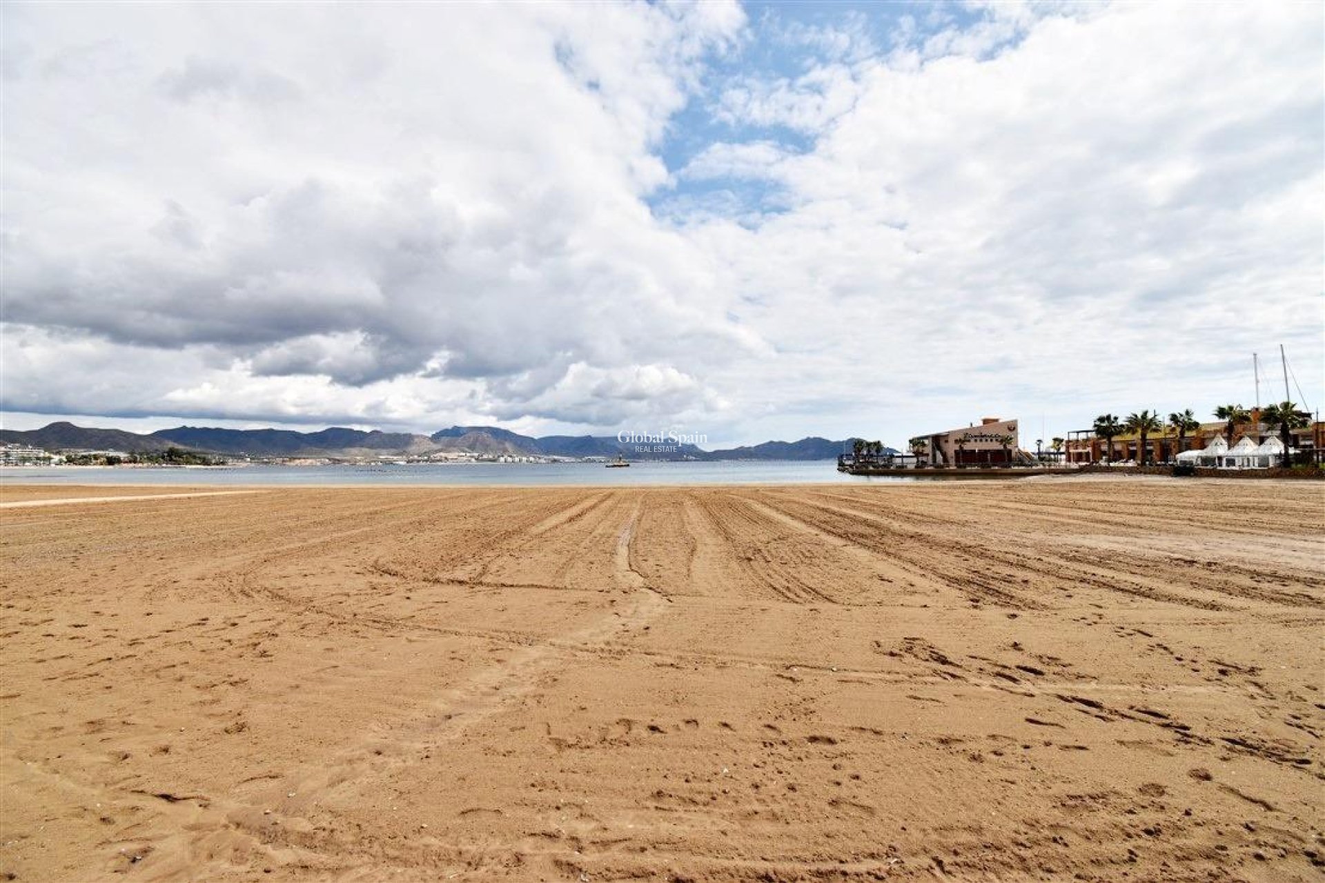 New Build - APARTMENT -
PUERTO DE MAZARRÓN - Playa del Puerto