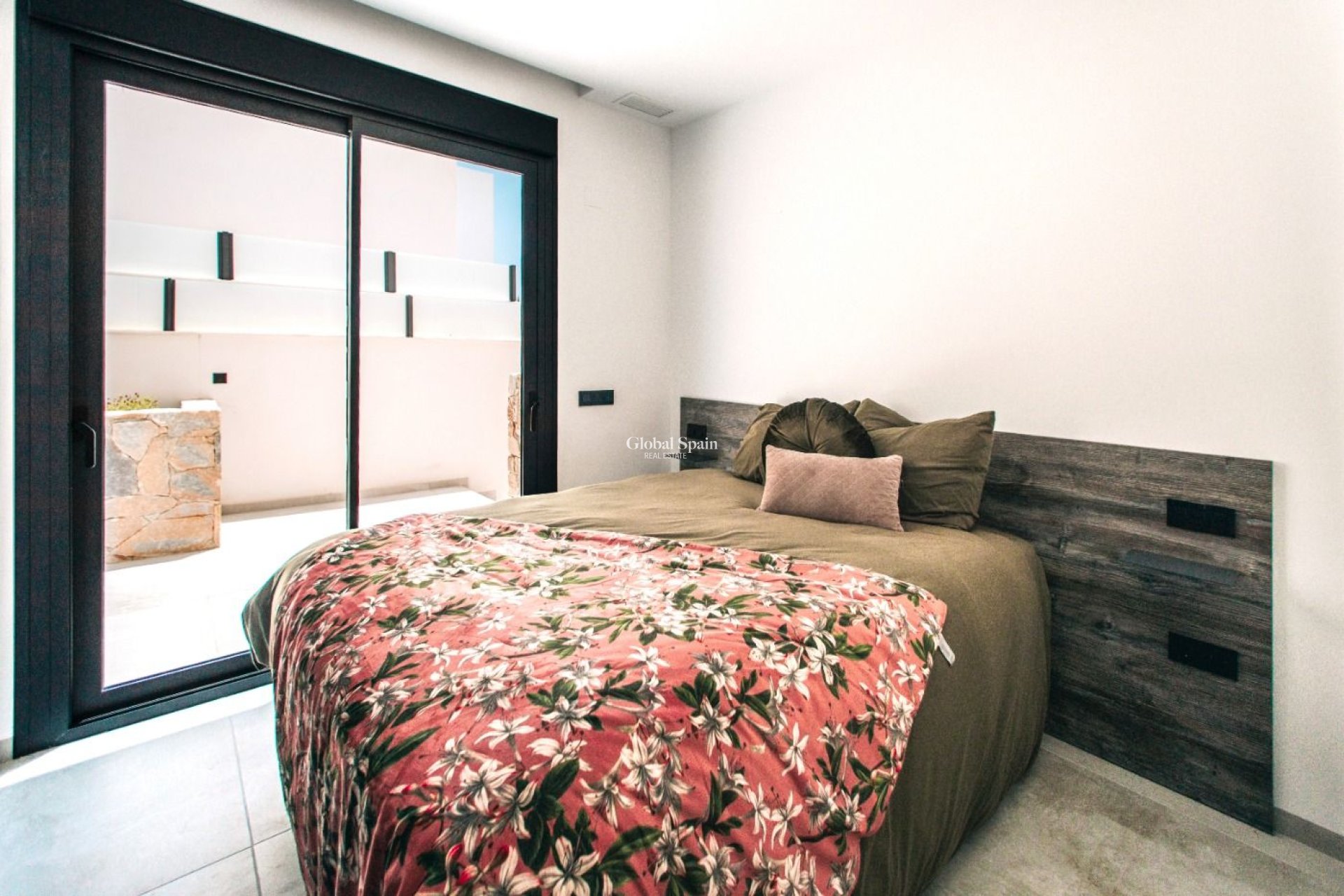 New Build - APARTMENT -
ROJALES - La Marquesa Golf