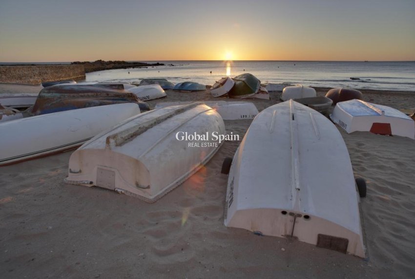 New Build - APARTMENT -
TORREVIEJA - Altos del Sol