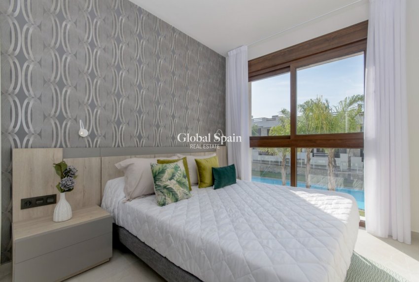 New Build - APARTMENT -
TORREVIEJA - LOS BALCONES - LOS ALTOS