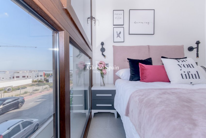 New Build - APARTMENT -
TORREVIEJA - LOS BALCONES - LOS ALTOS