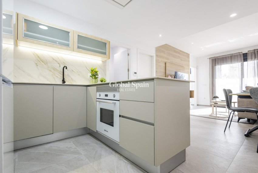 New Build - APARTMENT -
TORREVIEJA - Nueva Torrevieja