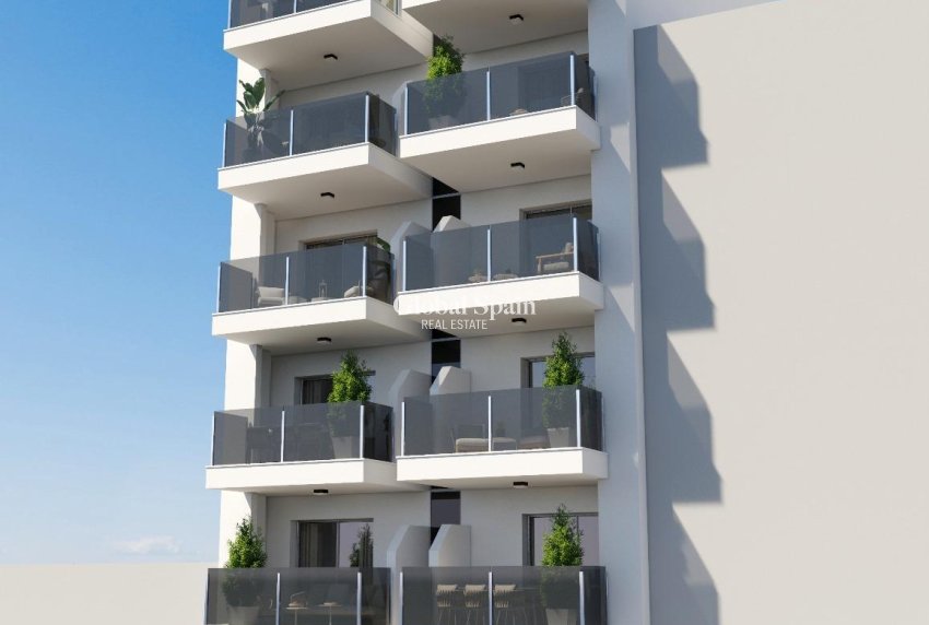 New Build - APARTMENT -
TORREVIEJA - Playa de El Cura
