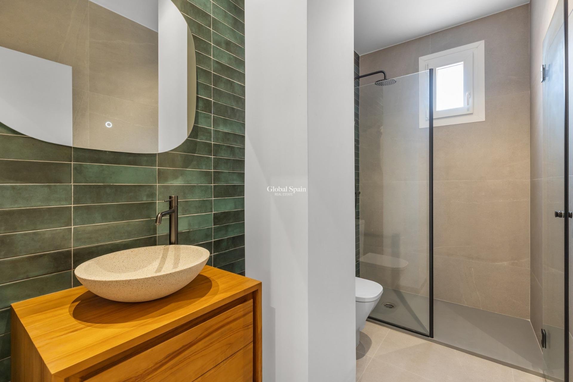 New Build - APARTMENT -
TORREVIEJA - Playa Los Naufragos