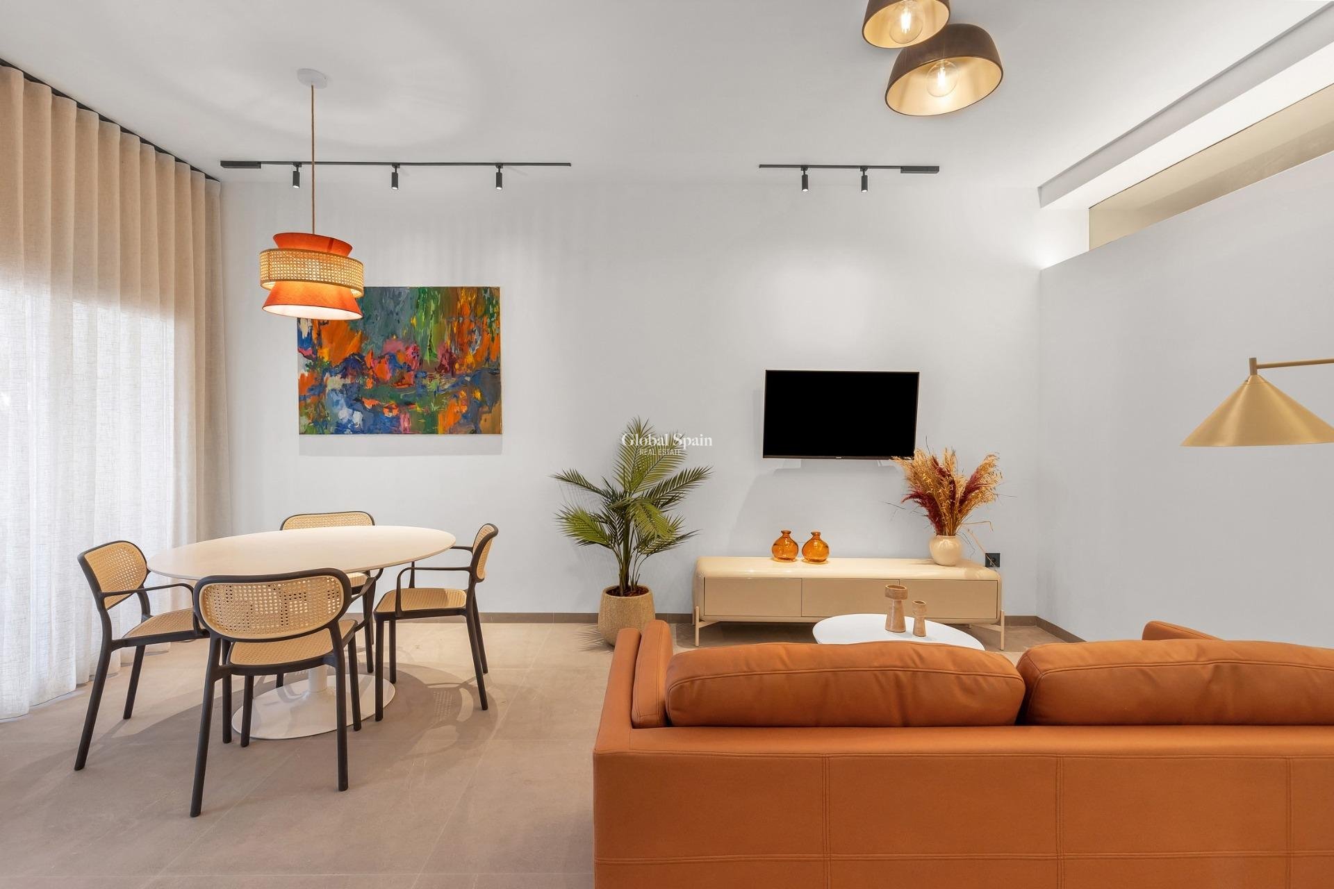 New Build - APARTMENT -
TORREVIEJA - Playa Los Naufragos