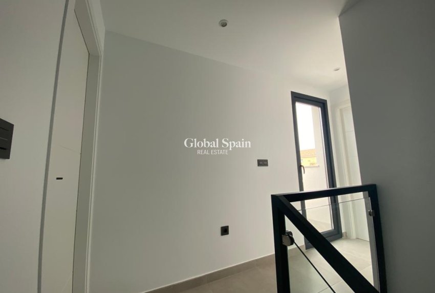 New Build - Duplex -
LOS ALCÁZARES