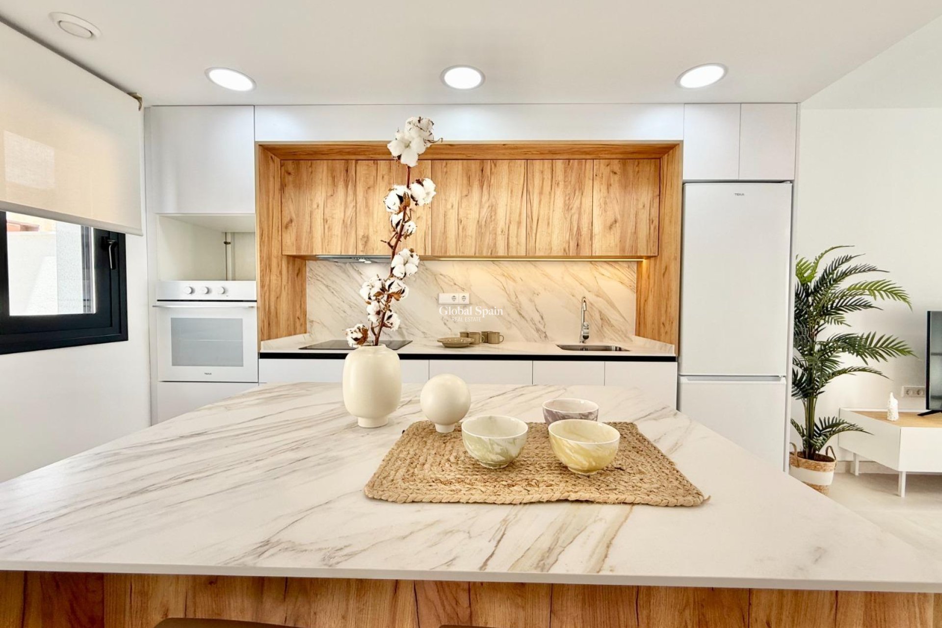 New Build - HOUSE -
COX - San Fernando