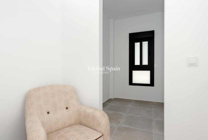 New Build - HOUSE -
DAYA NUEVA - CENTRO