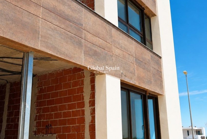 New Build - HOUSE -
DOLORES