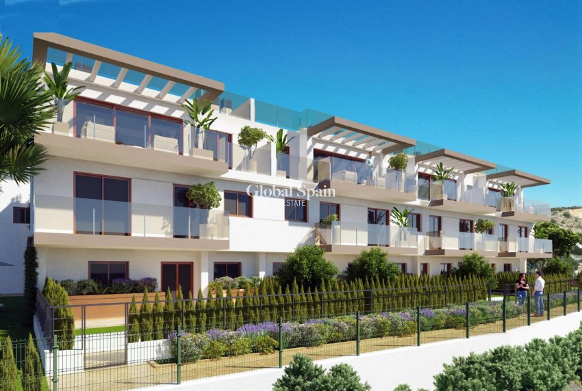 New Build - HOUSE -
LA NUCÍA - Nou Espai