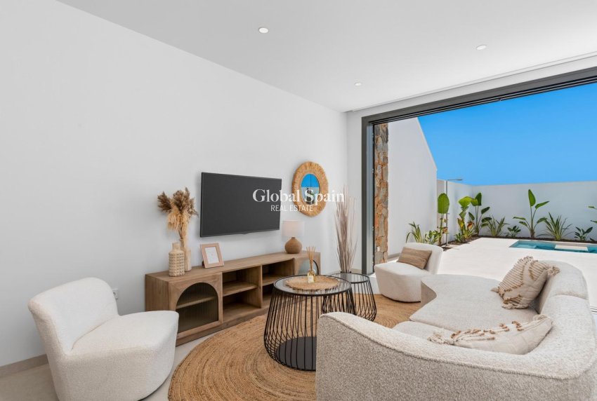 New Build - HOUSE -
LOS ALCÁZARES