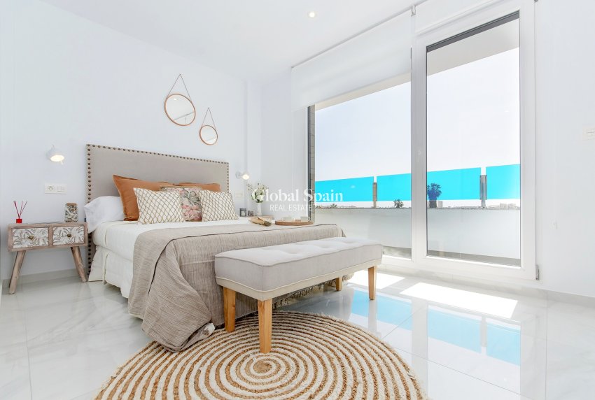 New Build - HOUSE -
LOS BALCONES - LOS ALTOS