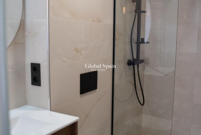 New Build - HOUSE -
ORIHUELA COSTA - Entre golf