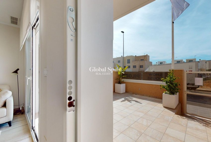 New Build - House -
PILAR DE LA HORADADA - Lo Monte