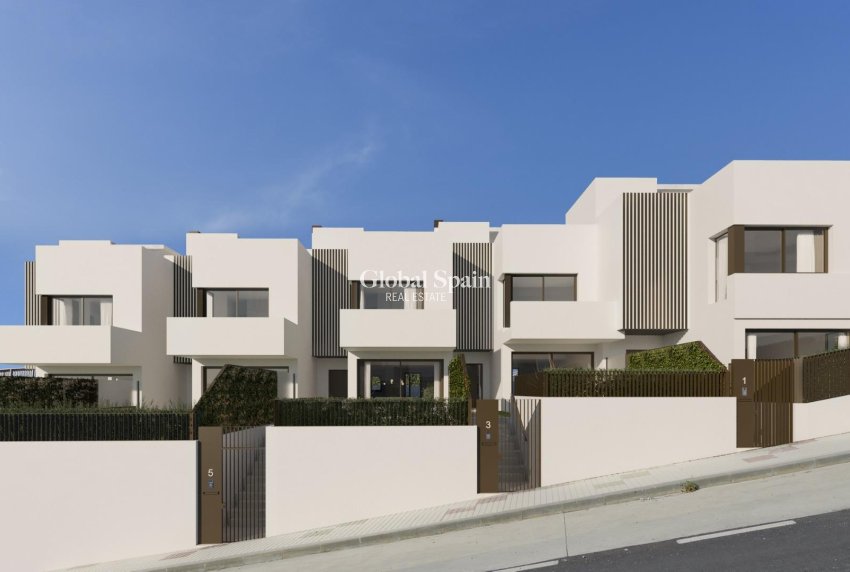 New Build - HOUSE -
RINCÓN DE LA VICTORIA - pueblo
