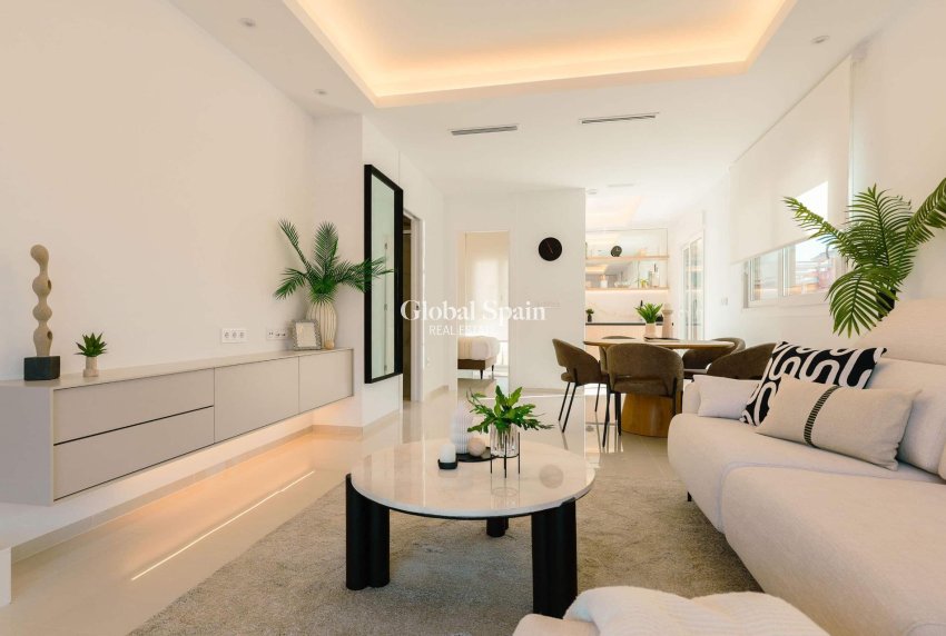 New Build - House -
ROJALES - Doña Pepa