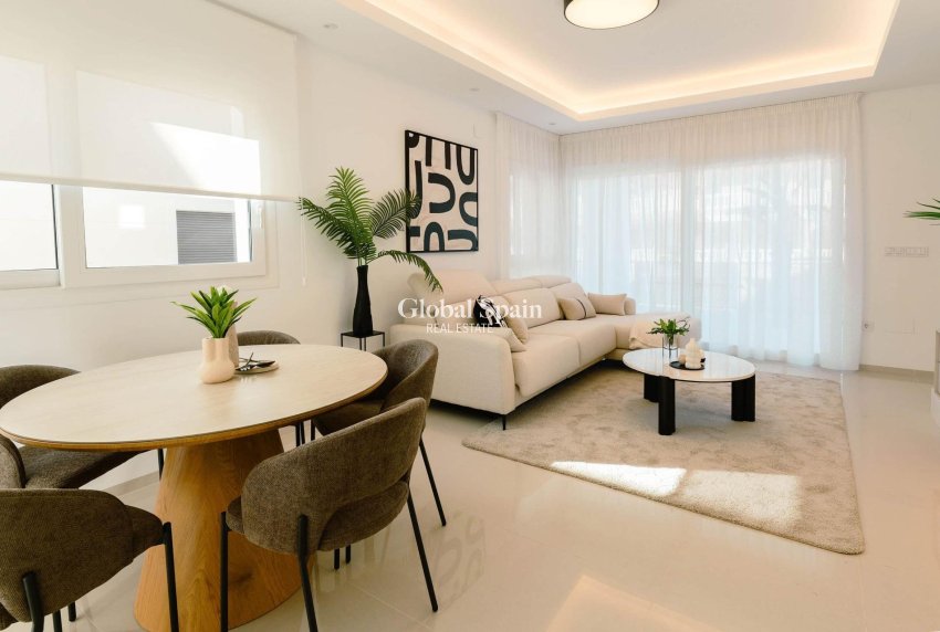 New Build - House -
ROJALES - Doña Pepa