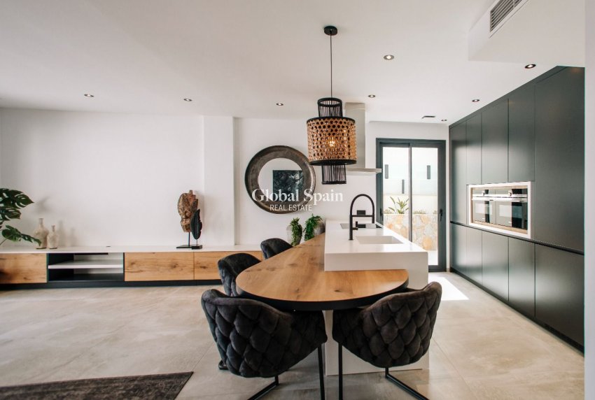 New Build - House -
ROJALES - La Marquesa Golf