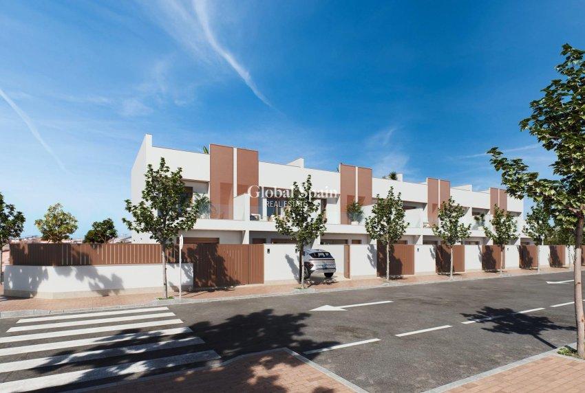 New Build - HOUSE -
SAN PEDRO DEL PINATAR - Pueblo