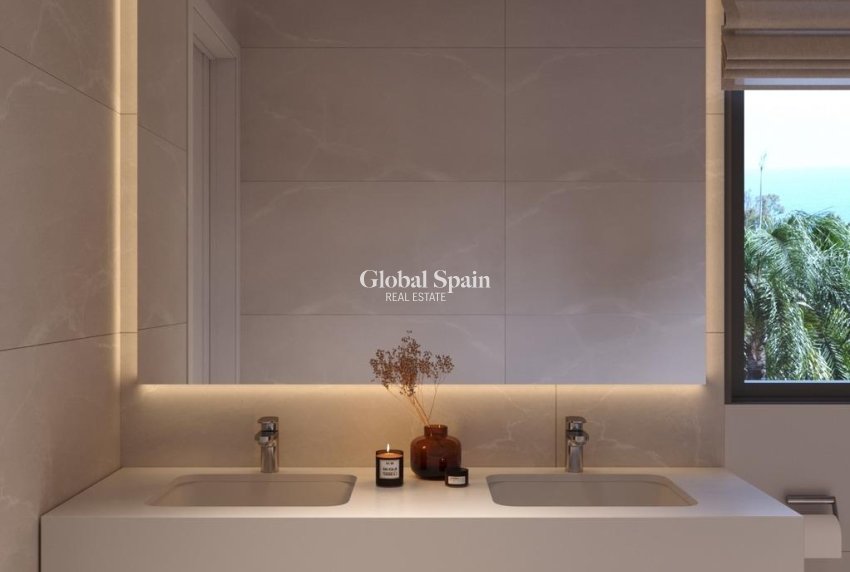 New Build - PENTHOUSE -
ESTEPONA - Resinera Voladilla