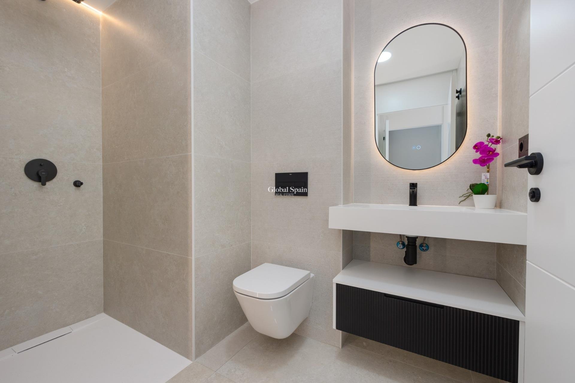 New Build - PENTHOUSE -
GUARDAMAR DEL SEGURA - Avda del Puerto