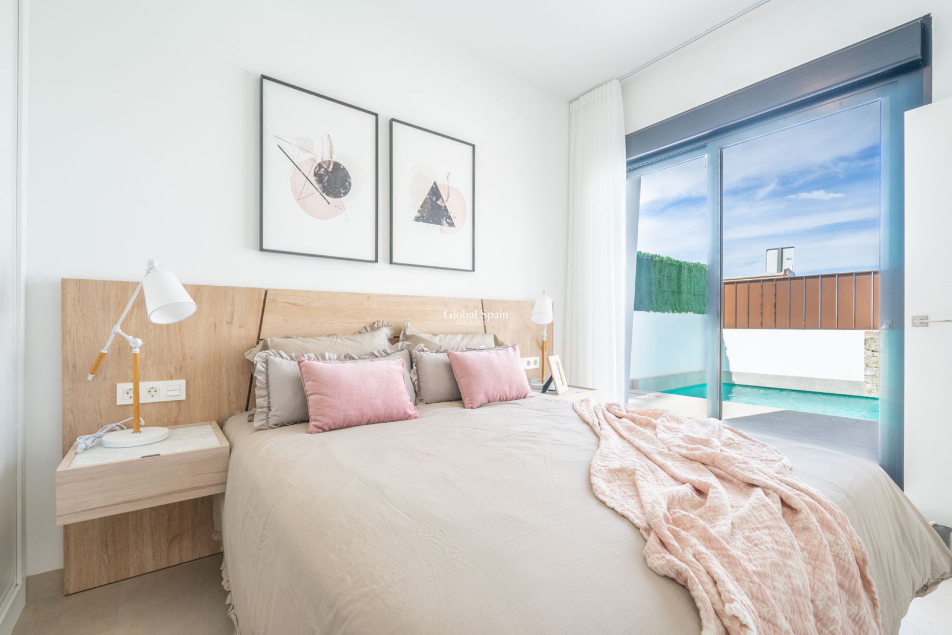 New Build - Semi-Detached -
ROLDÁN