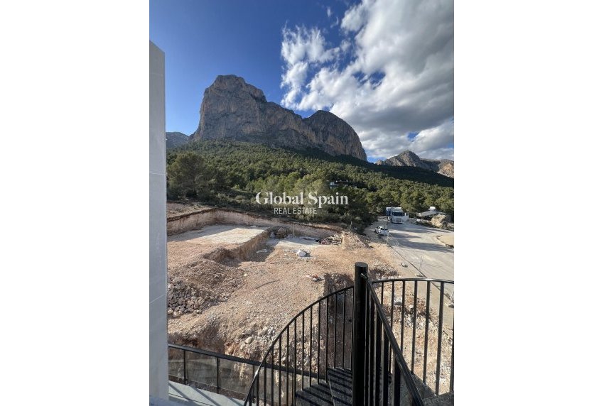 New Build - Semidetached -
POLOP - PAU1